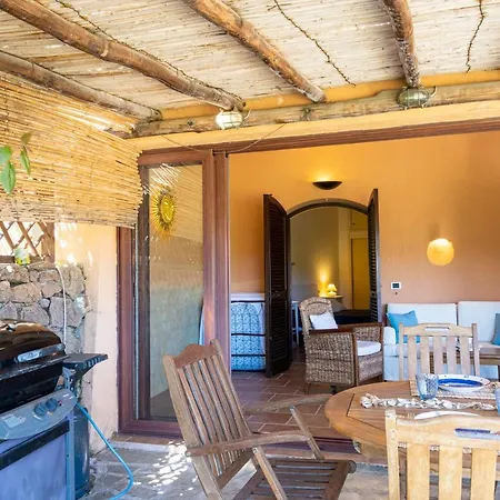 Centro Con Piscina, Le Terrazze Del Porto ポルト・チェルボ