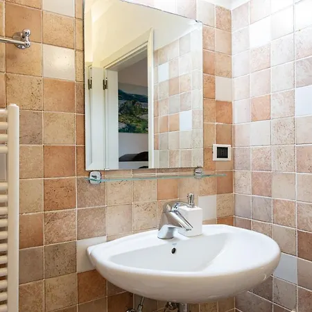 Centro Con Piscina, Le Terrazze Del Porto Apartment *